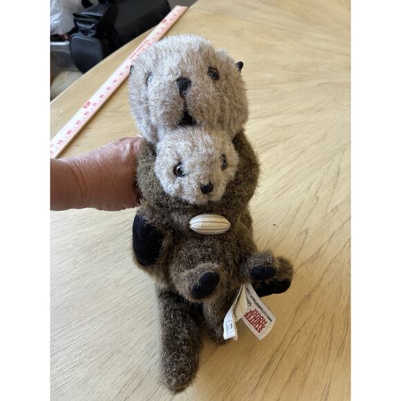 Stuffed Animal Sea Otter Mom Holding Baby Salty Kayak Collectible Plush Adorable - Picture 5 of 16
